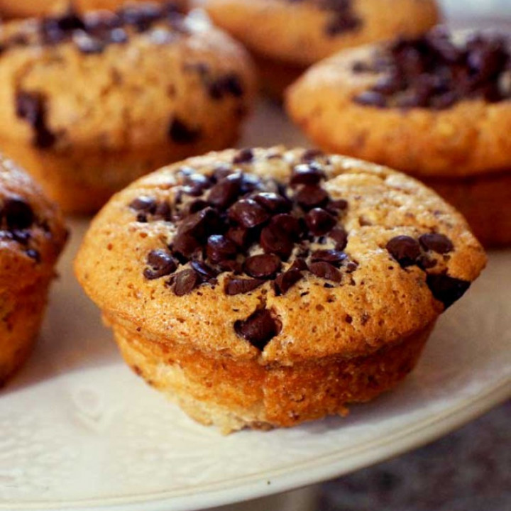 Muffins aux noisettes et pépites de chocolat