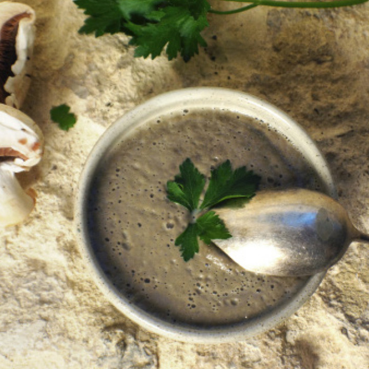 Soupe onctueuse aux champignons  au lait de sarrasin